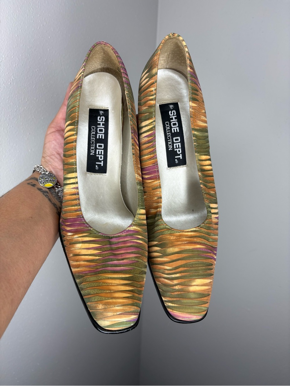 Women's Multicolor Patterned Pumps
